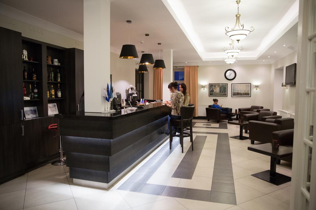 Hotell Wesenbergh Rakvere Exterior photo